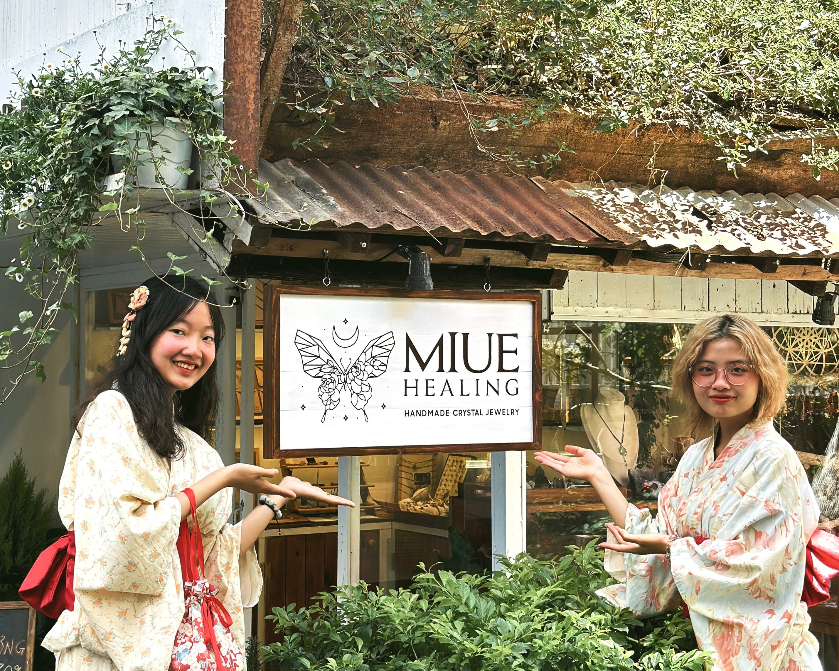 Minh họa bài viết: Artisan Soul: Infusing Life into Every Bead