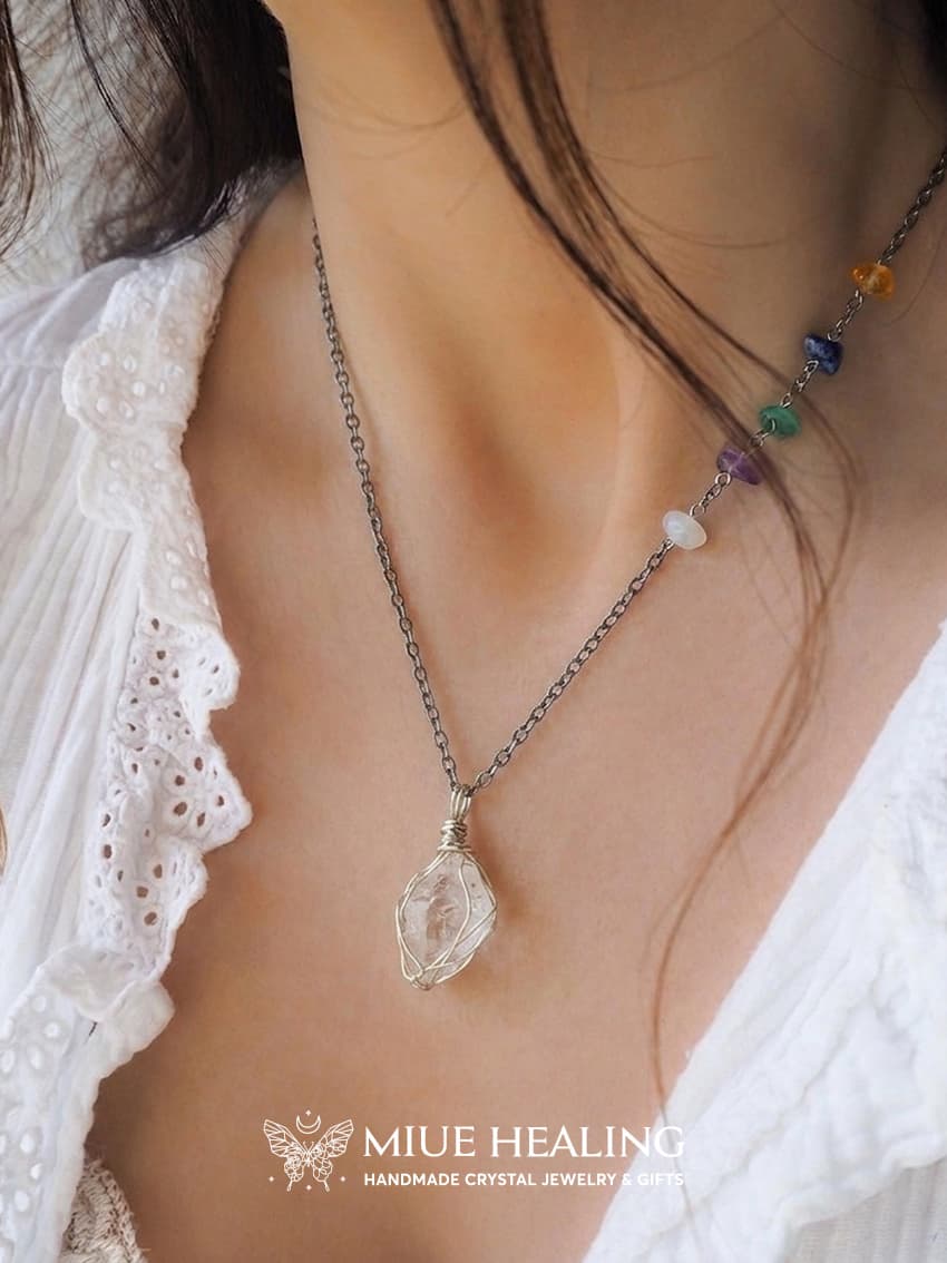 Vòng Cổ Mặt Đá Tự Nhiên Cuốn Đồng Handmade - Miue.healing